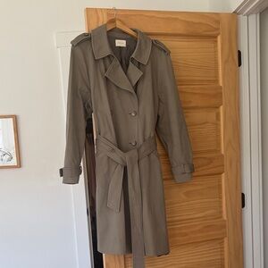 Sezane Scott Trench Coat Women’s size 48 Used Good Condition Color Khaki